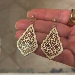 Kendra Scott gold earrings Exc Cond